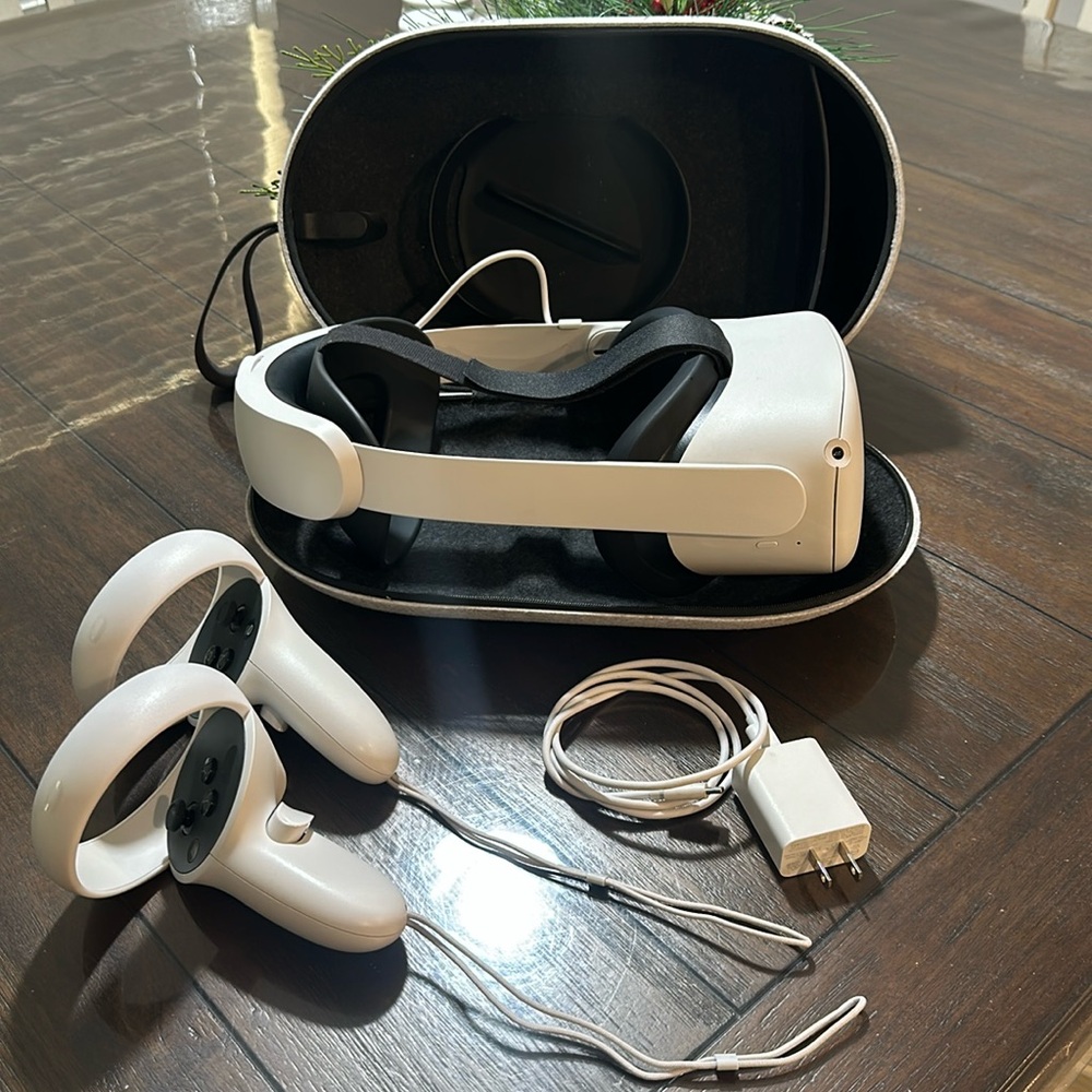 Meta Quest 2 VR headset (128gb) w/ Elite Strap & Case